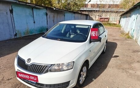 Skoda Rapid I, 2015 год, 600 000 рублей, 2 фотография