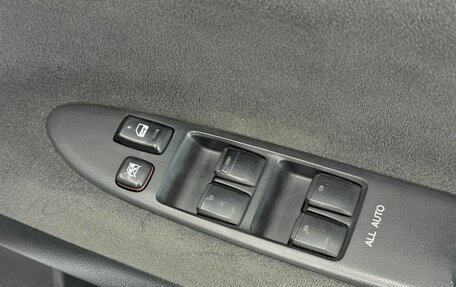 Toyota Ipsum II, 2005 год, 699 000 рублей, 11 фотография