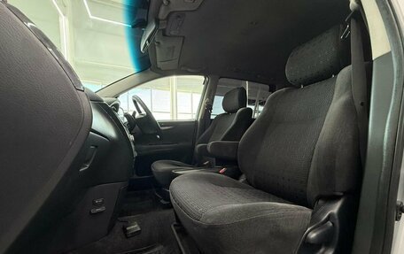 Toyota Ipsum II, 2005 год, 699 000 рублей, 19 фотография