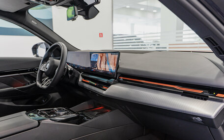 BMW 5 серия, 2023 год, 7 190 000 рублей, 9 фотография