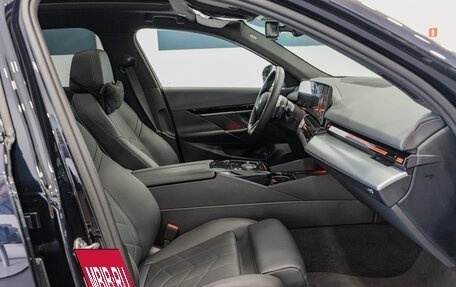 BMW 5 серия, 2023 год, 7 190 000 рублей, 8 фотография