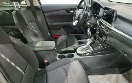 KIA Cerato IV, 2019 год, 1 900 000 рублей, 13 фотография