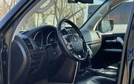 Toyota Land Cruiser 200, 2014 год, 3 100 000 рублей, 14 фотография