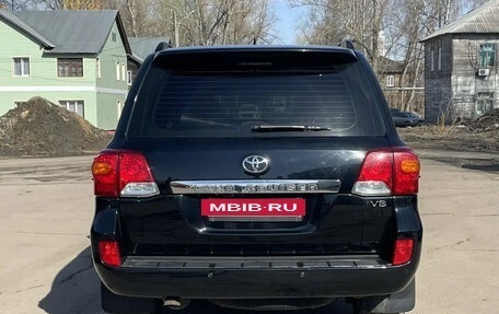 Toyota Land Cruiser 200, 2014 год, 3 100 000 рублей, 8 фотография