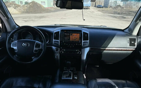 Toyota Land Cruiser 200, 2014 год, 3 100 000 рублей, 19 фотография