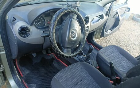 Renault Logan I, 2011 год, 290 000 рублей, 1 фотография