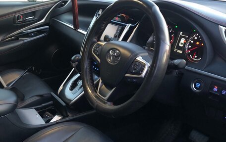 Toyota Harrier, 2017 год, 3 200 000 рублей, 4 фотография