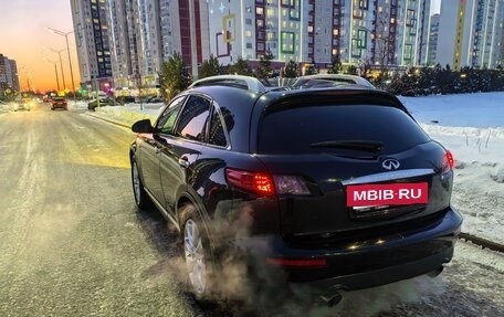 Infiniti FX I, 2007 год, 900 000 рублей, 3 фотография