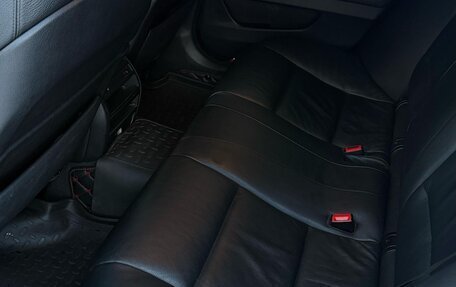 BMW 5 серия, 2011 год, 1 960 000 рублей, 11 фотография