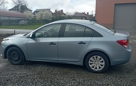 Chevrolet Cruze II, 2010 год, 470 000 рублей, 3 фотография