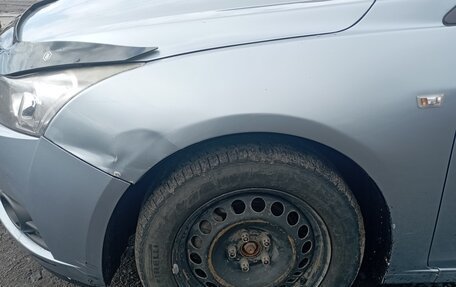 Chevrolet Cruze II, 2010 год, 470 000 рублей, 6 фотография