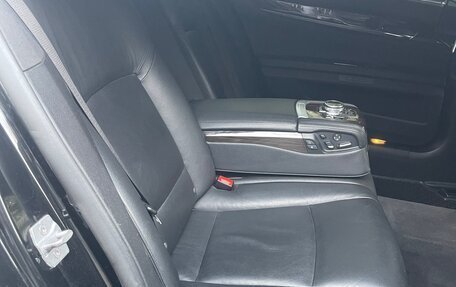 BMW 7 серия, 2013 год, 1 850 000 рублей, 16 фотография