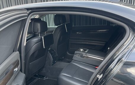 BMW 7 серия, 2013 год, 1 850 000 рублей, 17 фотография