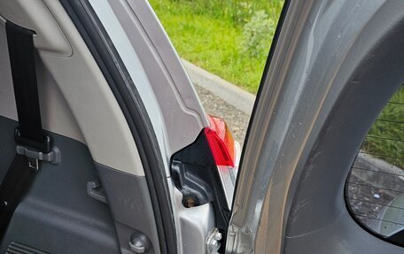 Toyota Land Cruiser Prado 150 рестайлинг 2, 2011 год, 2 850 000 рублей, 12 фотография