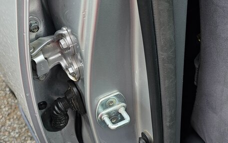 Toyota Land Cruiser Prado 150 рестайлинг 2, 2011 год, 2 850 000 рублей, 10 фотография