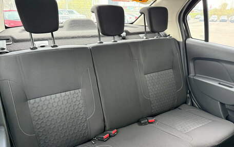 Renault Logan II, 2016 год, 695 000 рублей, 10 фотография