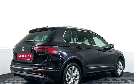 Volkswagen Tiguan II, 2018 год, 2 397 000 рублей, 5 фотография