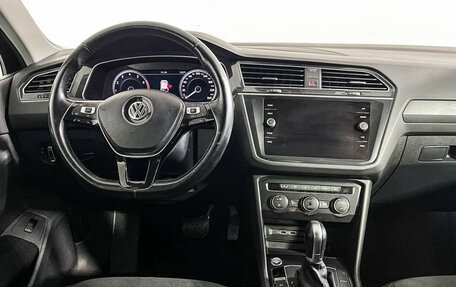 Volkswagen Tiguan II, 2018 год, 2 397 000 рублей, 12 фотография