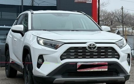 Toyota RAV4, 2020 год, 3 220 000 рублей, 3 фотография