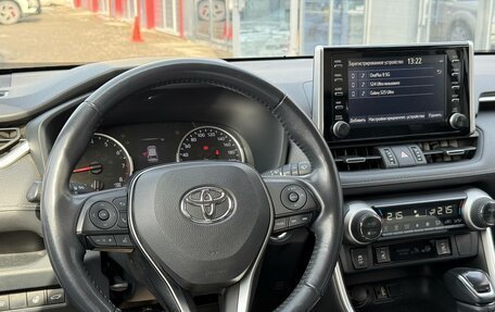 Toyota RAV4, 2020 год, 3 220 000 рублей, 19 фотография