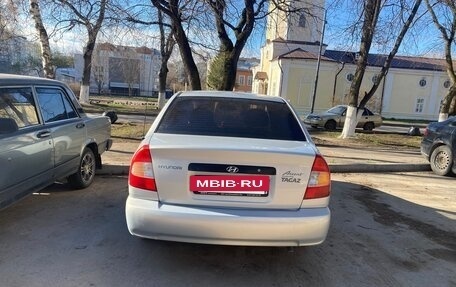 Hyundai Accent II, 2011 год, 390 000 рублей, 2 фотография