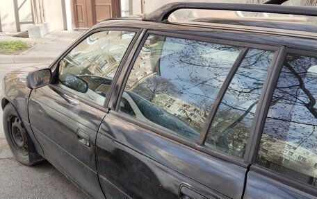 Opel Astra F, 1995 год, 85 000 рублей, 4 фотография