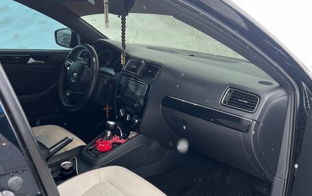 Volkswagen Jetta VI, 2015 год, 1 500 000 рублей, 10 фотография