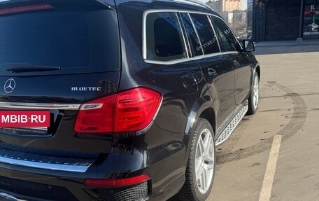 Mercedes-Benz GL-Класс, 2015 год, 2 800 000 рублей, 3 фотография