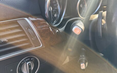 Mercedes-Benz GL-Класс, 2015 год, 2 800 000 рублей, 14 фотография