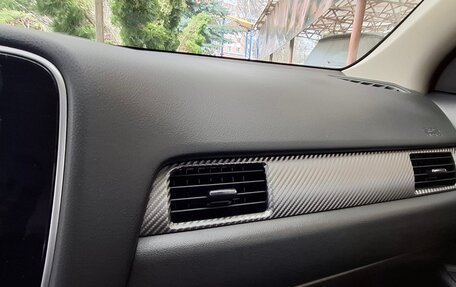 Mitsubishi Outlander III рестайлинг 3, 2014 год, 1 750 000 рублей, 8 фотография