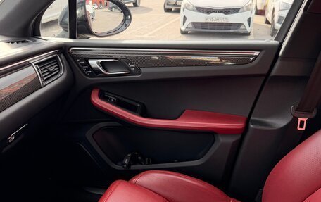 Porsche Macan I рестайлинг, 2016 год, 3 500 000 рублей, 23 фотография