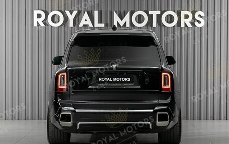 Rolls-Royce Cullinan, 2020 год, 35 000 000 рублей, 4 фотография