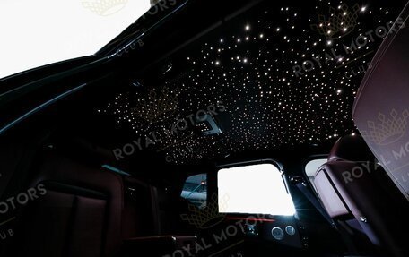 Rolls-Royce Cullinan, 2020 год, 35 000 000 рублей, 16 фотография