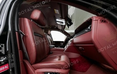 Rolls-Royce Cullinan, 2020 год, 35 000 000 рублей, 9 фотография