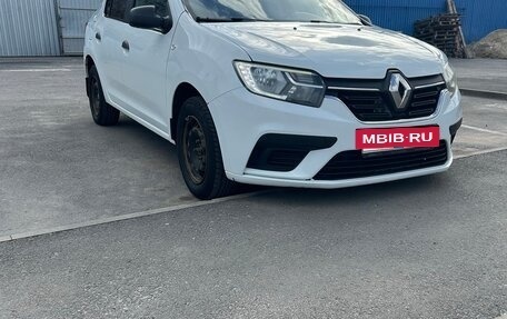 Renault Logan II, 2019 год, 690 000 рублей, 2 фотография