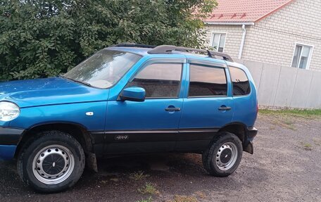 Chevrolet Niva I рестайлинг, 2006 год, 220 000 рублей, 2 фотография