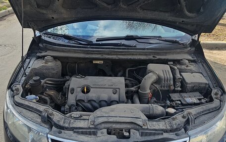 KIA Cerato III, 2010 год, 650 000 рублей, 9 фотография