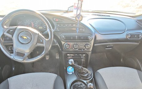 Chevrolet Niva I рестайлинг, 2011 год, 600 000 рублей, 37 фотография