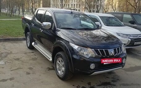 Mitsubishi L200 IV рестайлинг, 2017 год, 2 250 000 рублей, 3 фотография