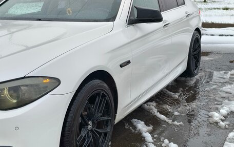 BMW 5 серия, 2012 год, 2 100 000 рублей, 3 фотография