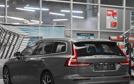 Volvo V60 II, 2020 год, 2 599 000 рублей, 4 фотография