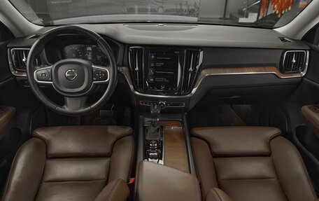 Volvo V60 II, 2020 год, 2 599 000 рублей, 8 фотография