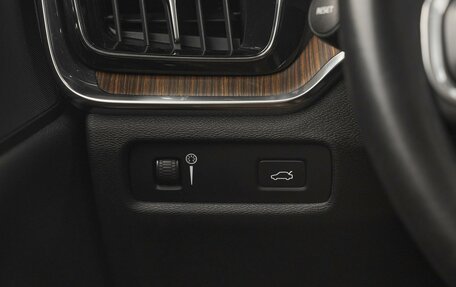 Volvo V60 II, 2020 год, 2 599 000 рублей, 14 фотография