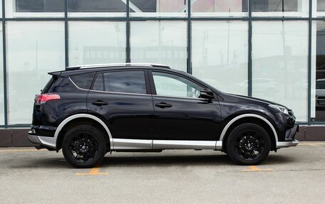 Toyota RAV4, 2017 год, 2 700 000 рублей, 8 фотография
