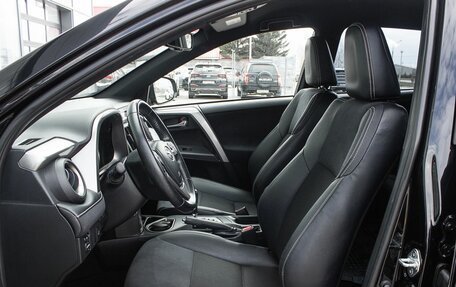 Toyota RAV4, 2017 год, 2 700 000 рублей, 11 фотография