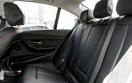 BMW 3 серия, 2012 год, 1 870 000 рублей, 23 фотография