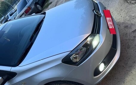 Volkswagen Polo VI (EU Market), 2011 год, 680 000 рублей, 3 фотография