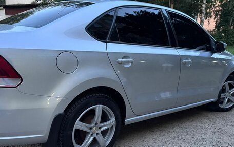 Volkswagen Polo VI (EU Market), 2011 год, 680 000 рублей, 24 фотография