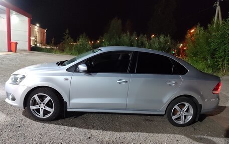 Volkswagen Polo VI (EU Market), 2011 год, 680 000 рублей, 29 фотография