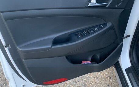 Hyundai Tucson III, 2018 год, 2 300 000 рублей, 3 фотография